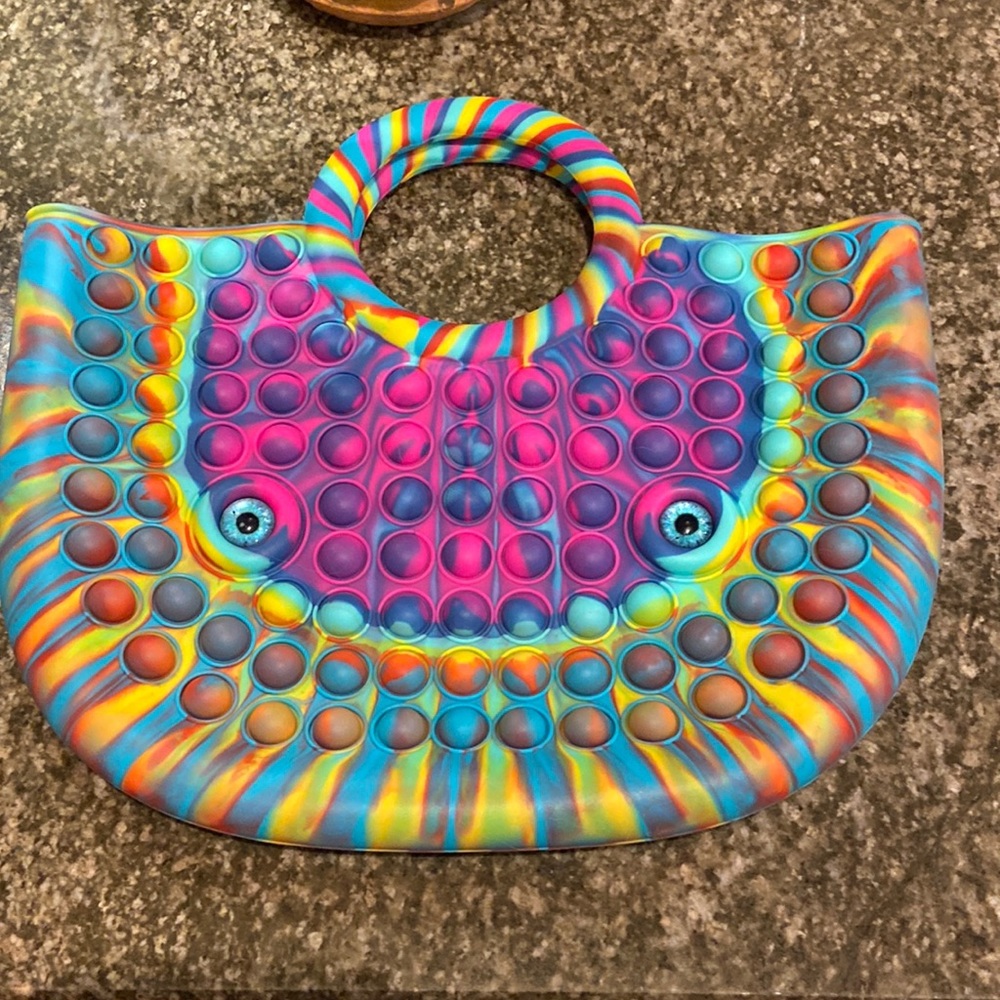 Kids jumbo pop it rainbow purse
